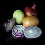 220px-Mixed_onions