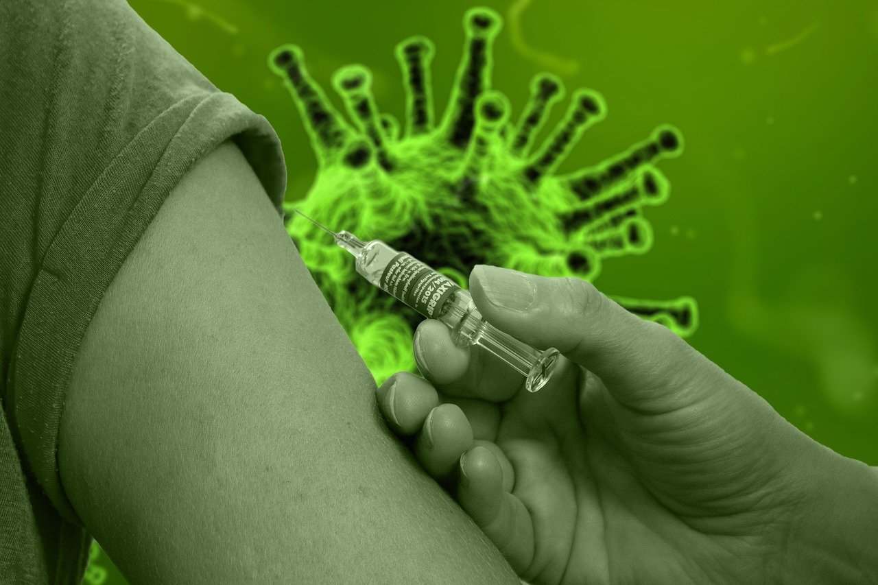Les vaccins contre la Covid-19 sont-ils vraiment efficaces et sans danger ?